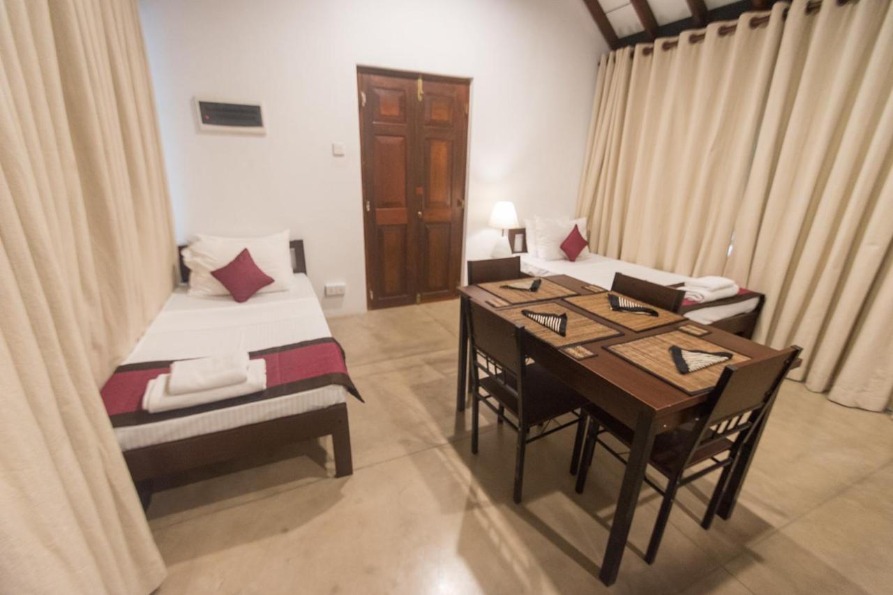 Om Shambhala Bed & Breakfast Colombo Exterior foto