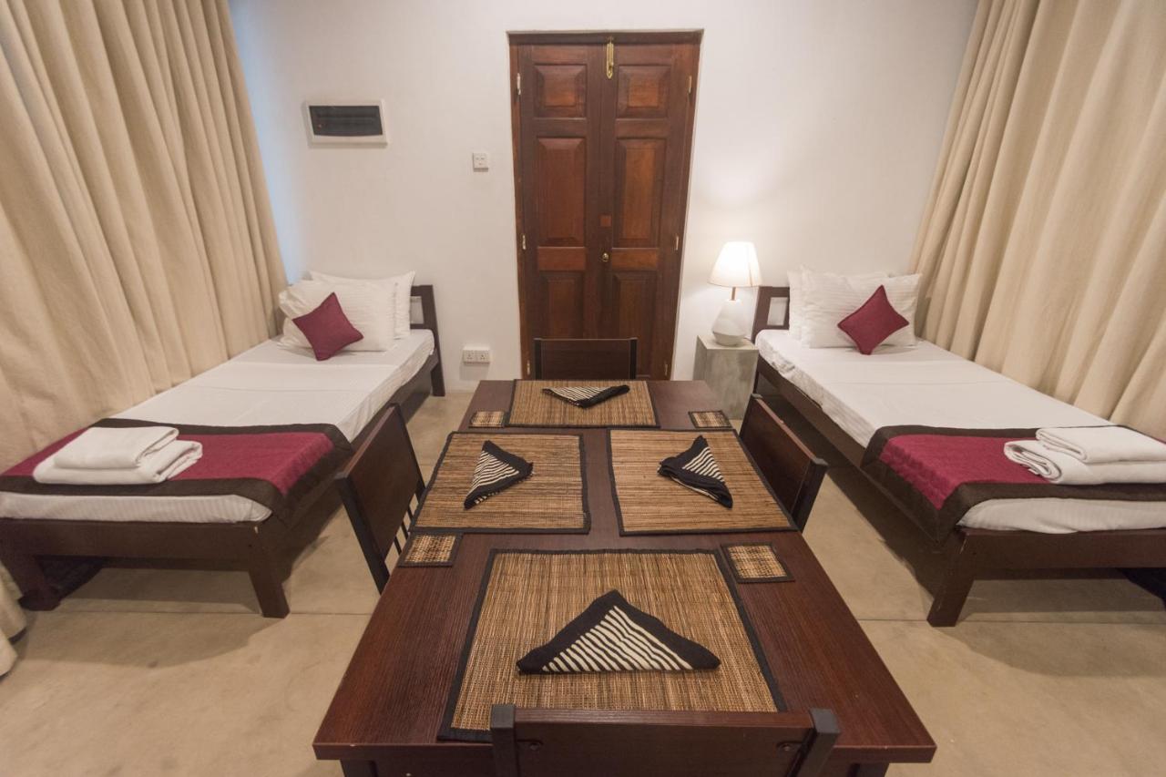 Om Shambhala Bed & Breakfast Colombo Exterior foto